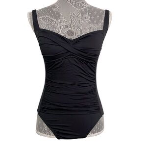 La Blanca Size 8 black one piece bathing swimsuit‎ suit. Shirred front.